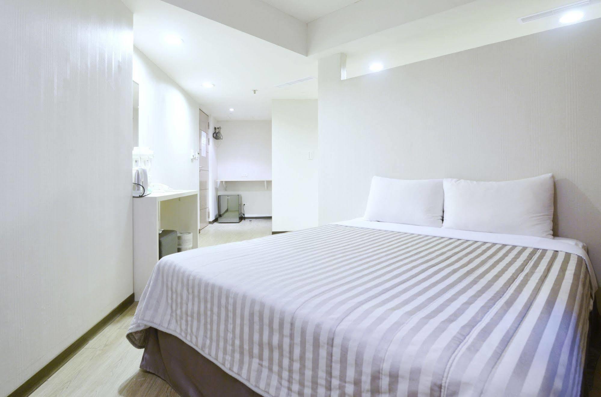Palmer Hotel Taichung Exterior foto